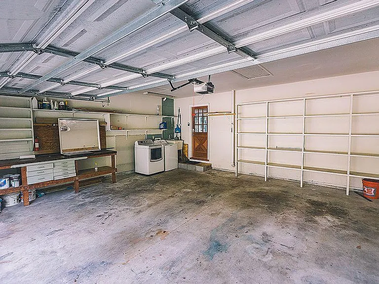 3030 Stillwood Ct — Photo 6