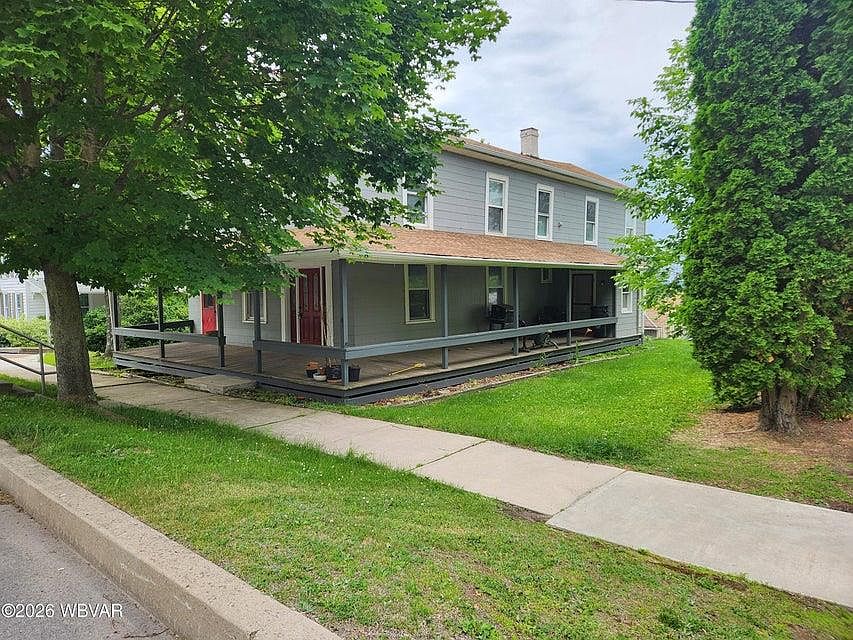 1st image of 584 Main St