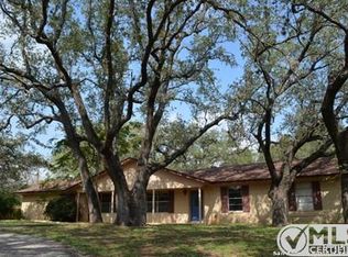 92 Pulliam Dr, Pleasanton, TX 78064