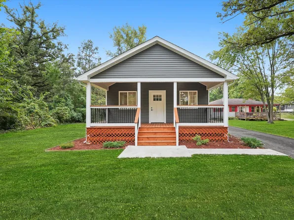 1605 W Richton Rd, Crete, IL 60417