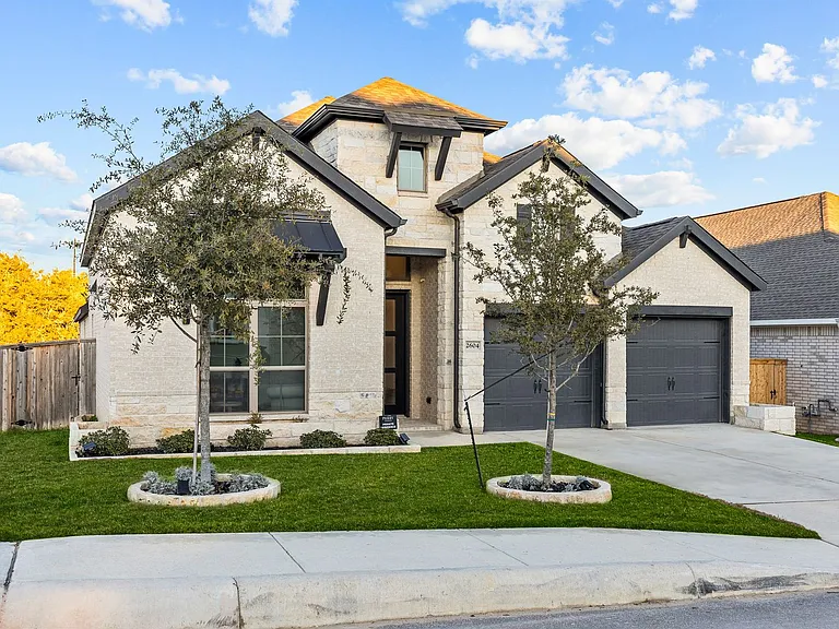 2604 Sueno Point — Photo 3