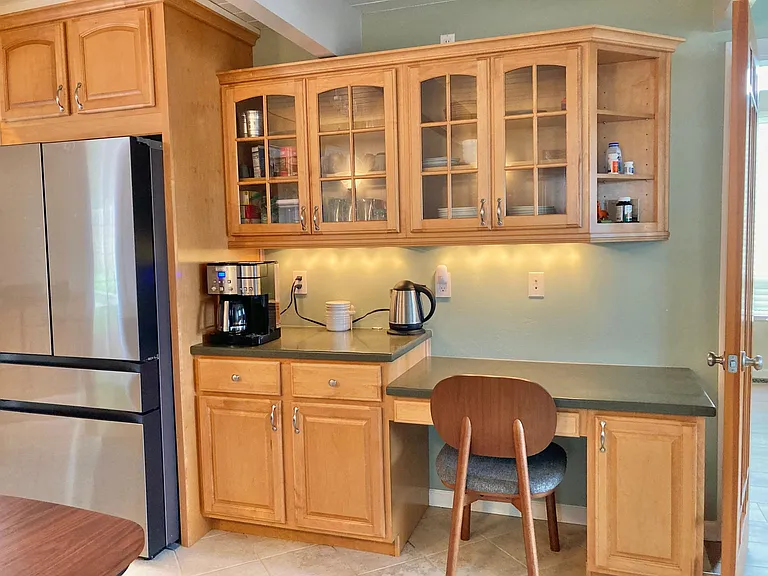 1820 Astor Ave — Photo 13