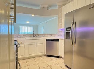 10730 NW 66th St APT 410, Doral, FL 33178