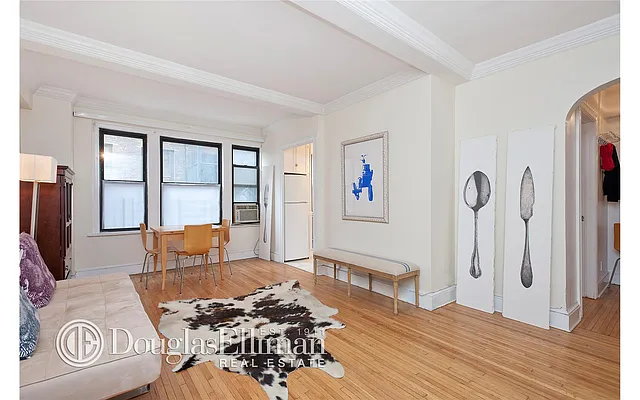 Sold by Douglas Elliman | media 10