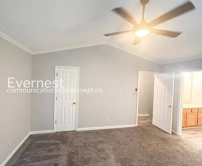 1487 Saint Dunstans Rd — Photo 11