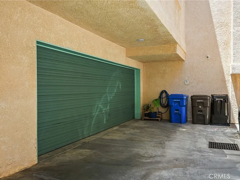 1052 Belmont Ave #A — Photo 2