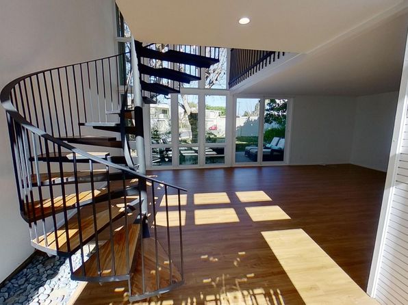 (undisclosed Address)