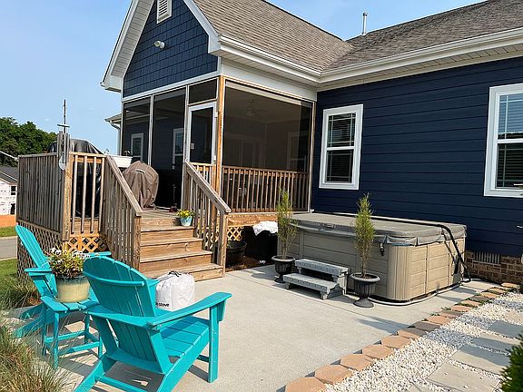 Back patio with hot tub