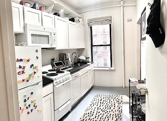 5th image of 316 E 49th St #5AA