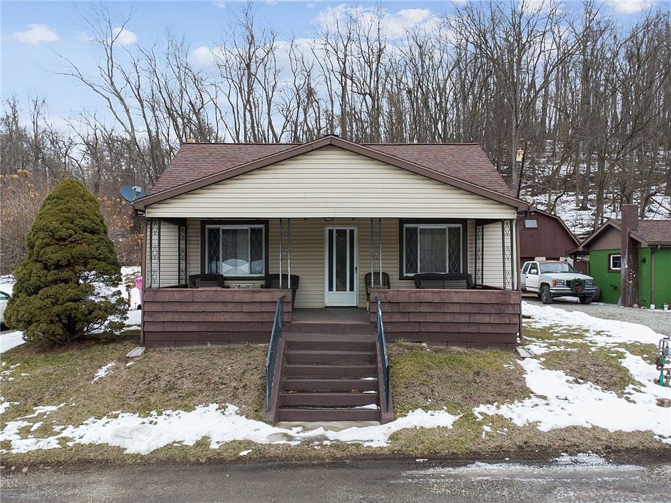 1st image of 725 3rd Ave