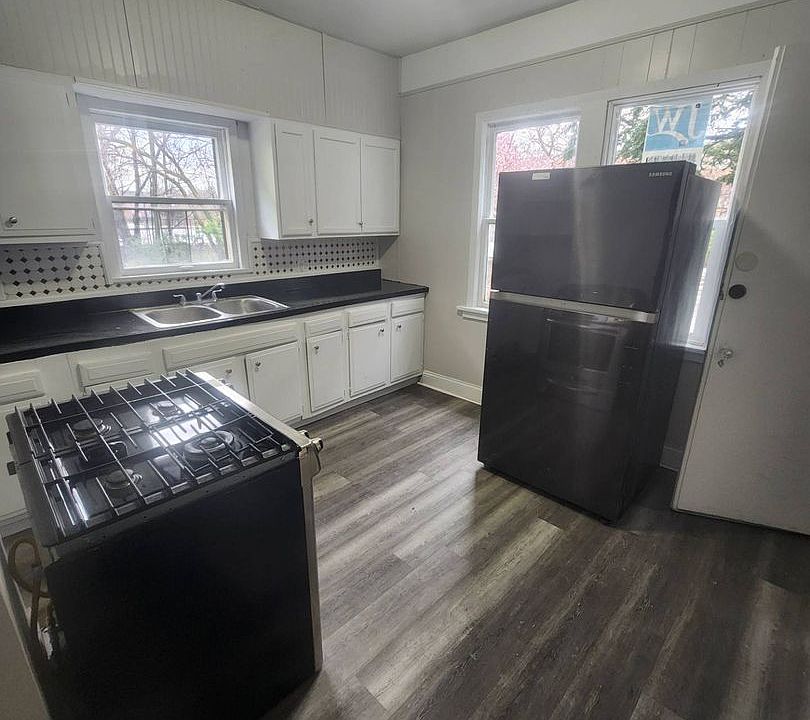 1st image of 1346 E 82nd St #1