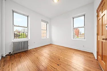 240 Sullivan Street, #19