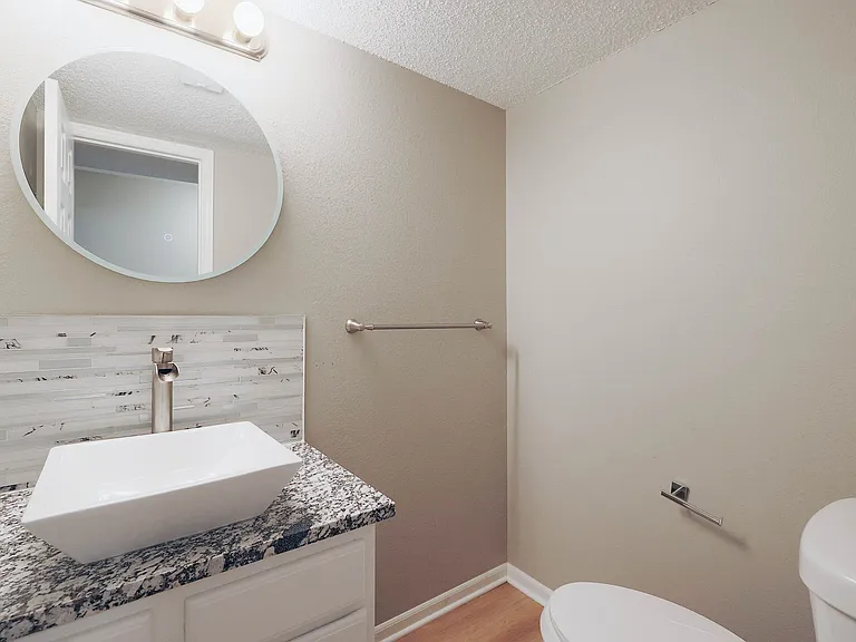 Chestnut Heights Townhomes — Photo 11
