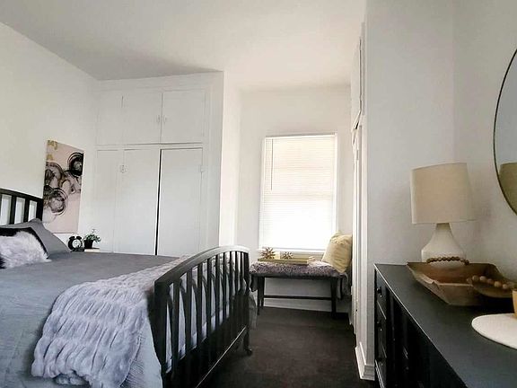 5th image of 804 E 16th