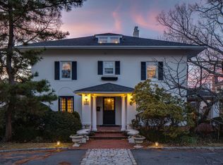 790 Central Ave, Woodmere, NY 11598