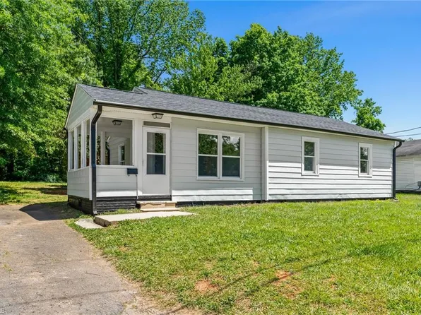 3621 Cornell Blvd, Winston Salem, NC 27107