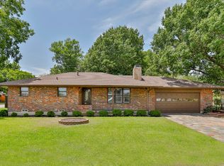 1401 N 9th St, Midlothian, TX 76065