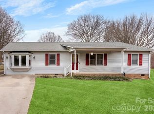 105 Trotter Ln, Kings Mountain, NC 28086