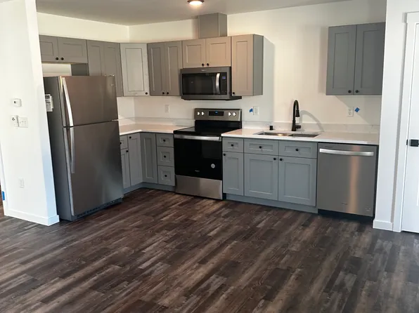 1657 S Blue Duck Cir, Wasilla, AK 99623