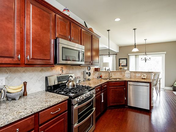5th image of 248 Quad Oak Dr