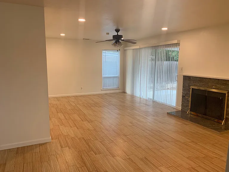 2574 Harvard Ave — Photo 6