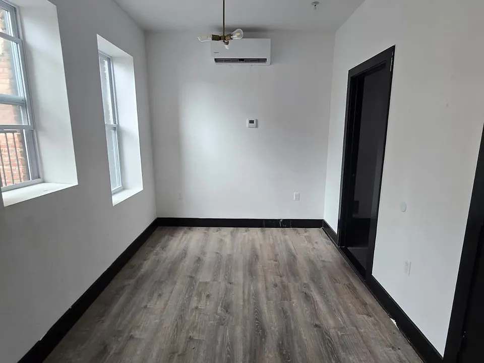 11 Thomas St #3E