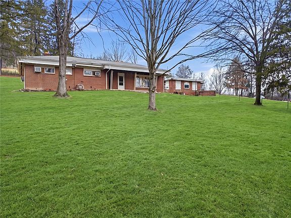 2nd image of 312 Flatwoods Rd