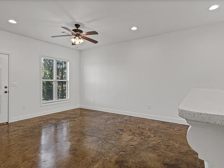 Living Room| 2 Bed 2.5 Bath | The Cabernet