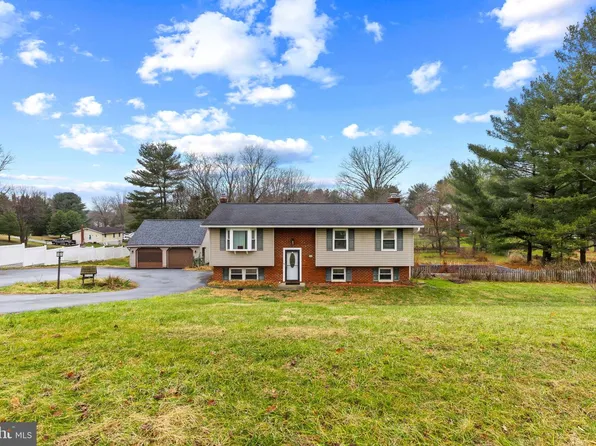 6914 Stratford Dr, Sykesville, MD 21784