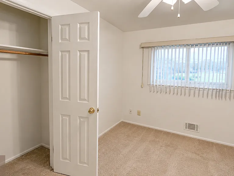 55 Galway Dr — Photo 5