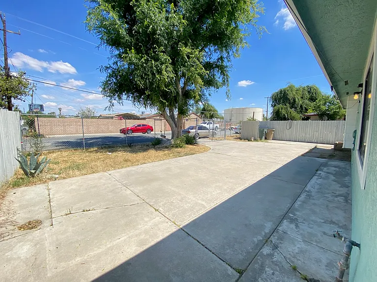 441 1/2 Sequoia Dr — Photo 18
