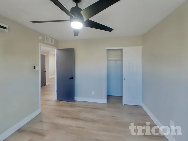4820 W Hayward Ave — Photo 9