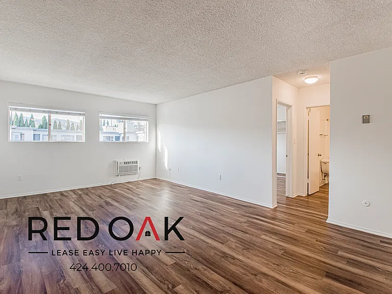 1539 N Alexandria Ave #308 — Photo 1