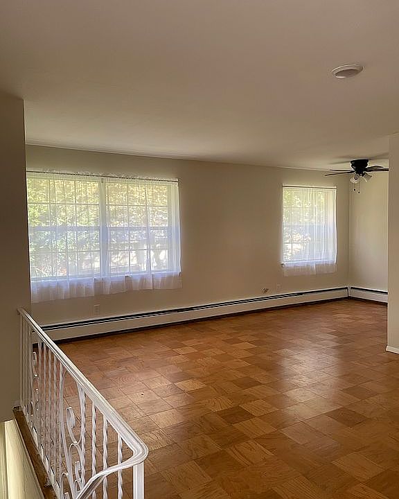 1st image of 100 Towne House Vlg