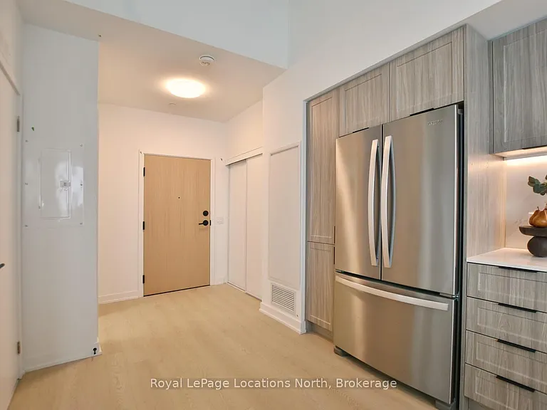 31 Huron St #603 — Photo 10