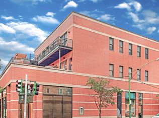 2810 N Paulina St, Chicago, IL 60657