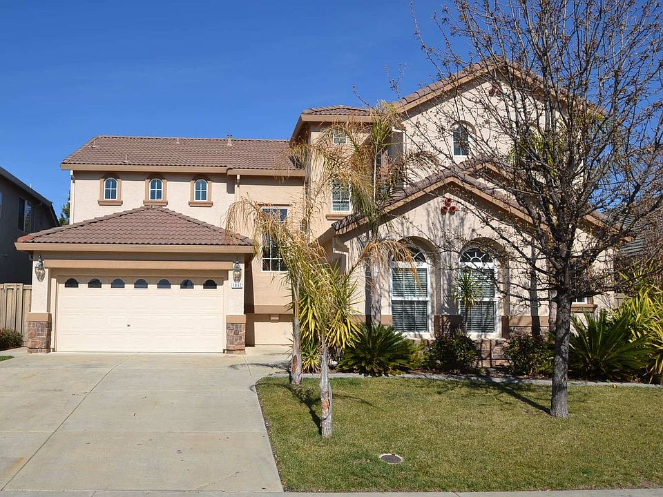 1st image of 1832 San Esteban Cir
