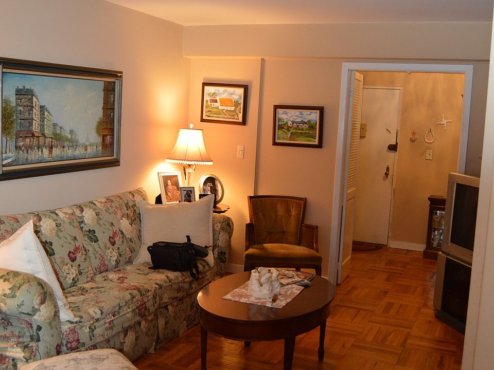 1st image of 530 Riverdale Ave APT 1G