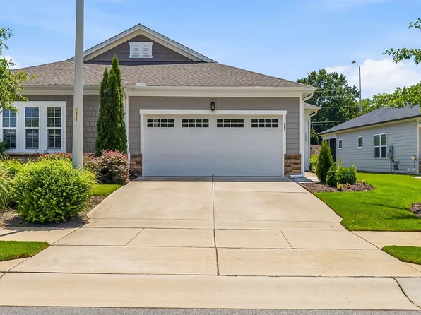 125 Cashmere Ct, Raleigh, NC 27610