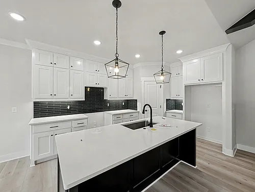 18 Hillswick Dr Photo 1