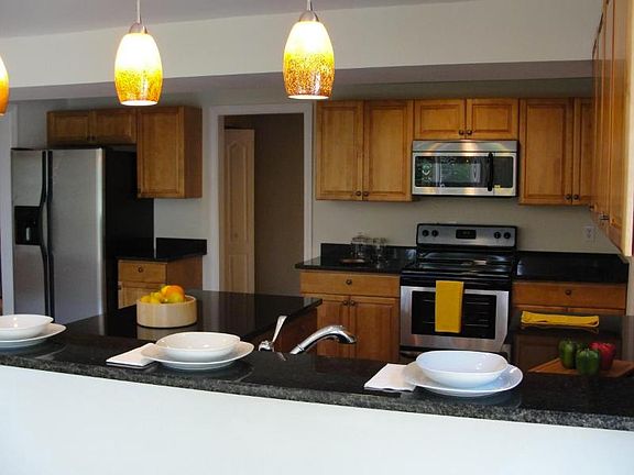 4th image of 16223 Sunny Knoll Dr
