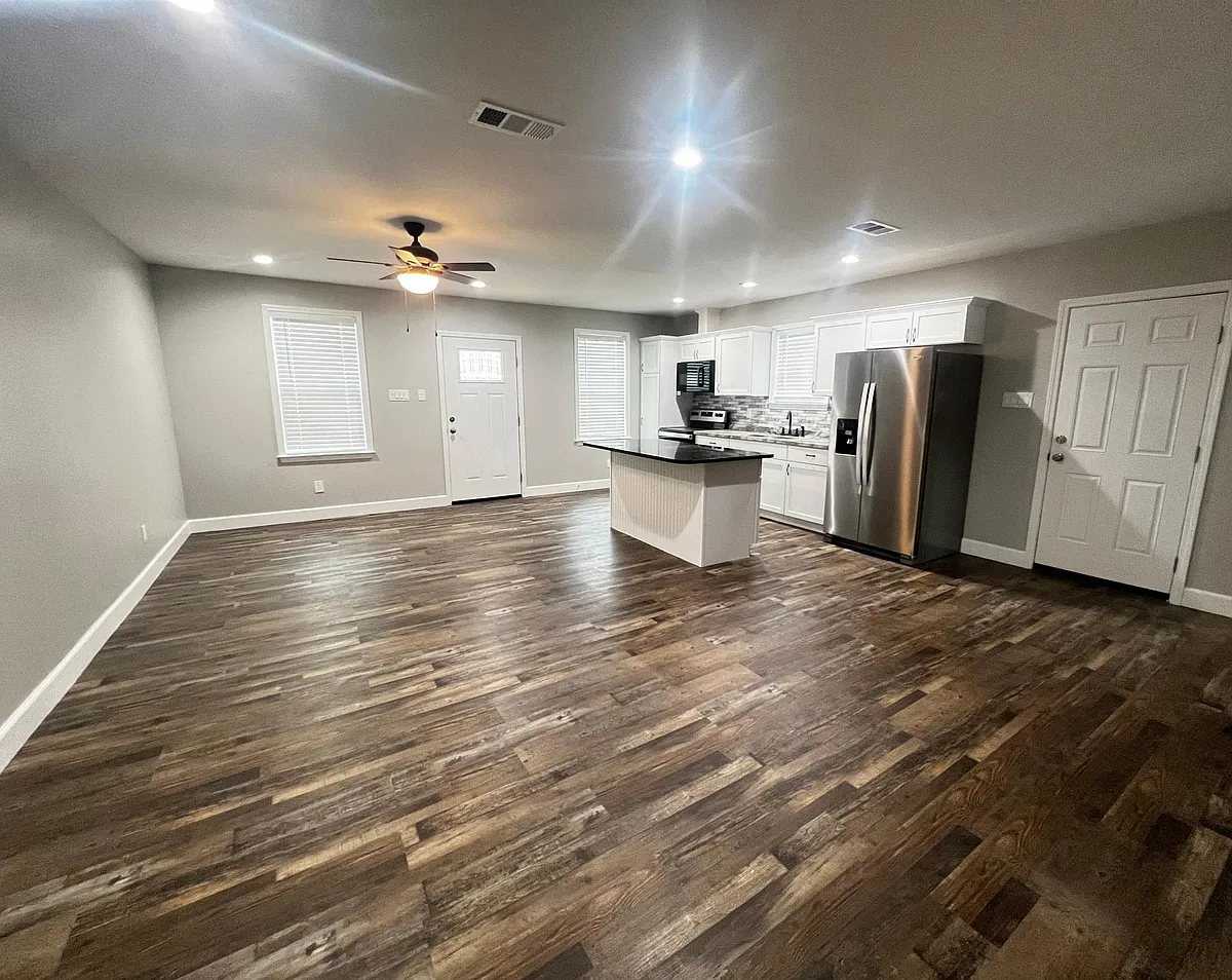 Building Photo - 4092 A Ave