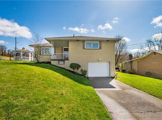 55 Paula St, Burgettstown, PA 15021