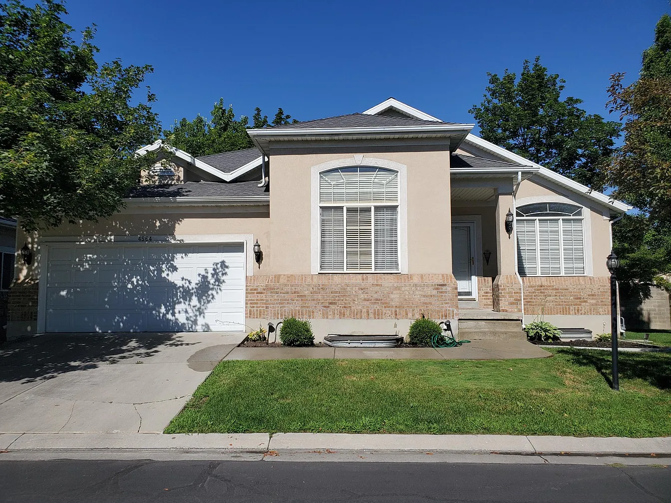 4564 S Jerrie Lee Ln, Salt Lake City, UT 84117 | Zillow