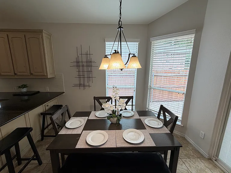 4112 Ellenboro Ln — Photo 6