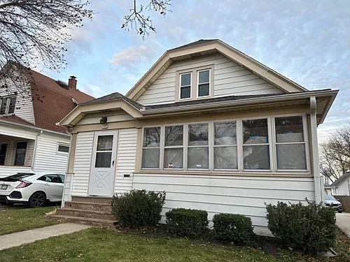 1912 S 91st St Photo 1