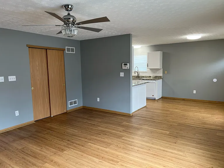 5929 Bay Harbor Dr — Photo 7