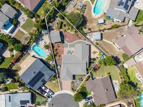 6383 Murray Park Ct, San Diego, CA 92119