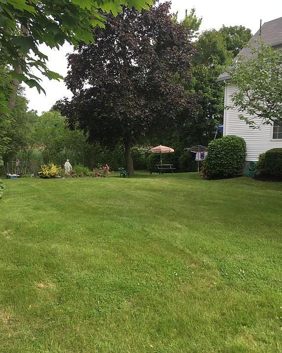 2nd image of 128 Flash Rd #1