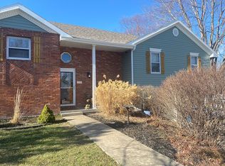 1916 Meadowlane, Kearney, MO 64060